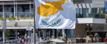 За неуплату пошлины на Кипре удаляют из реестра — пострадали тысячи компаний