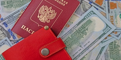 В сентябре граждане РФ увезли за границу более 3 млрд долларов